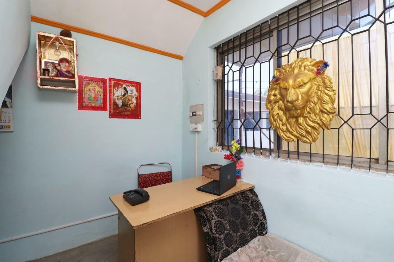 Oyo 31112 Hotel Abhinandan Palace Rāipur Eksteriør bilde