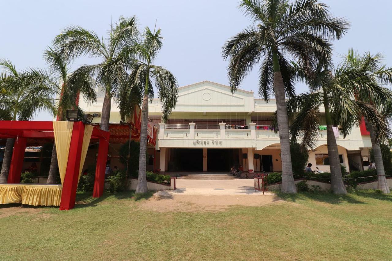 Oyo 31112 Hotel Abhinandan Palace Rāipur Eksteriør bilde